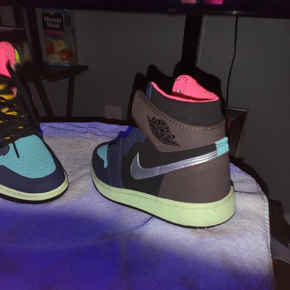 eBay  Nike Air Jordan 1 Retro High Tokyo Bio Hack GS Size 6